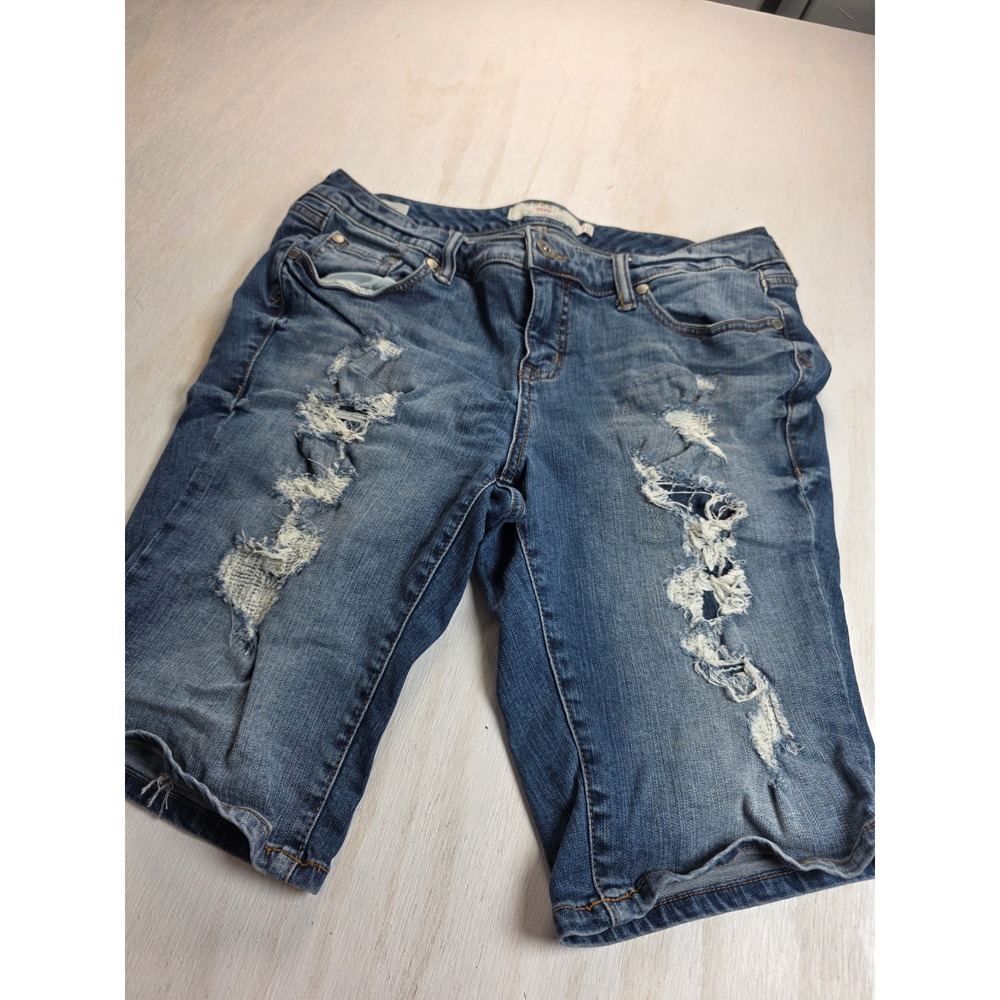 Torrid Denim Boyfriend Distressed Jean Shorts Medium Wash Size 12 Boho Grunge